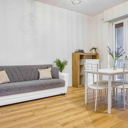Joivy Warm And Inviting Flat With Balcony Apartment มิลาน ภายนอก รูปภาพ