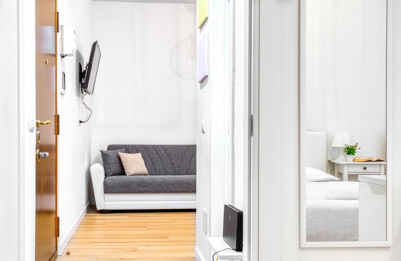 Joivy Warm And Inviting Flat With Balcony Apartment มิลาน ภายนอก รูปภาพ