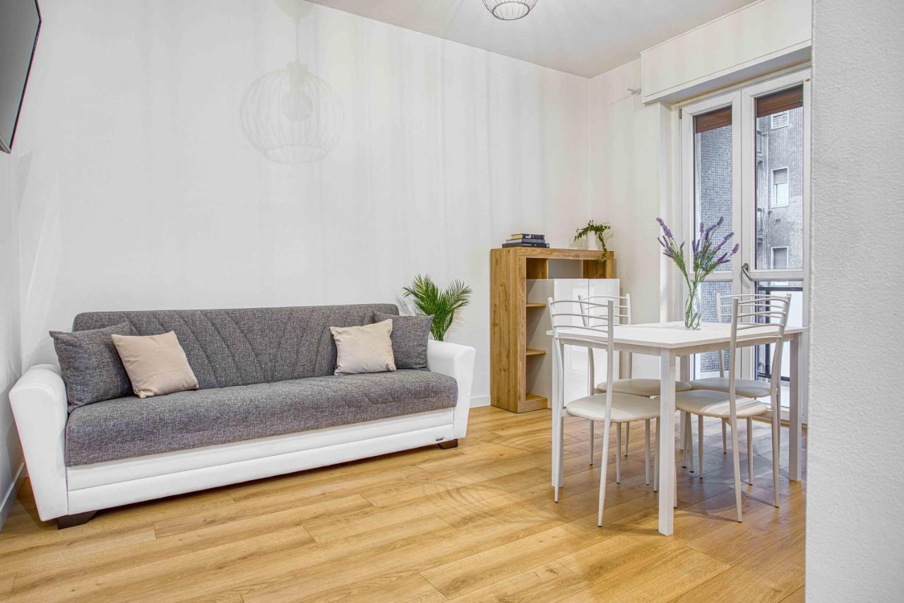 Joivy Warm And Inviting Flat With Balcony Apartment มิลาน ภายนอก รูปภาพ